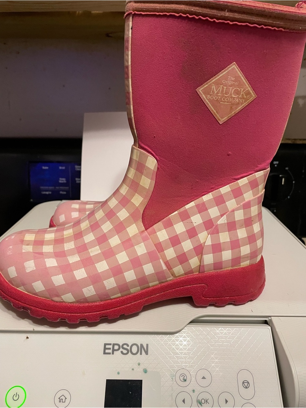 Muck boots girls size 3